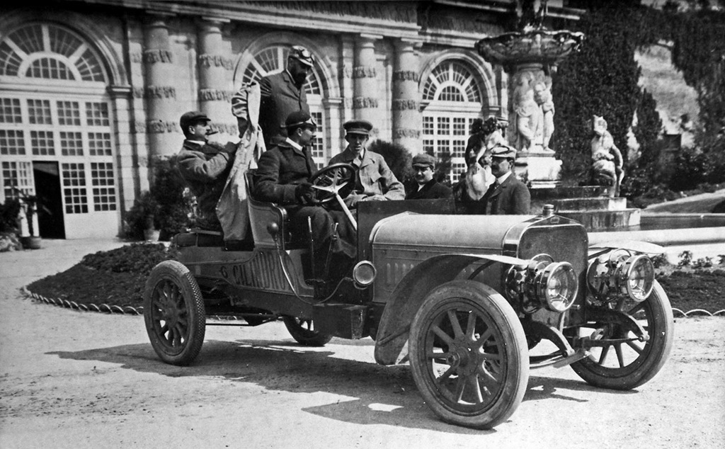 Francisco Abadal y Alfonso XIII con un Hispano-Suiza 6 cilindros