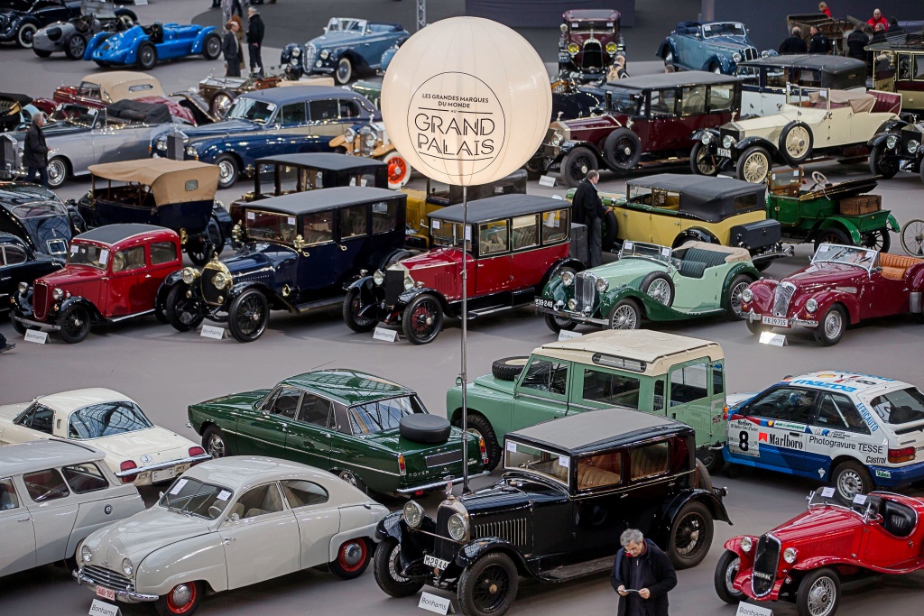 Calendario de Coches Clásicos 2018 | Subasta en el Grand Palais de Paris, EPA/Ian Langsdon