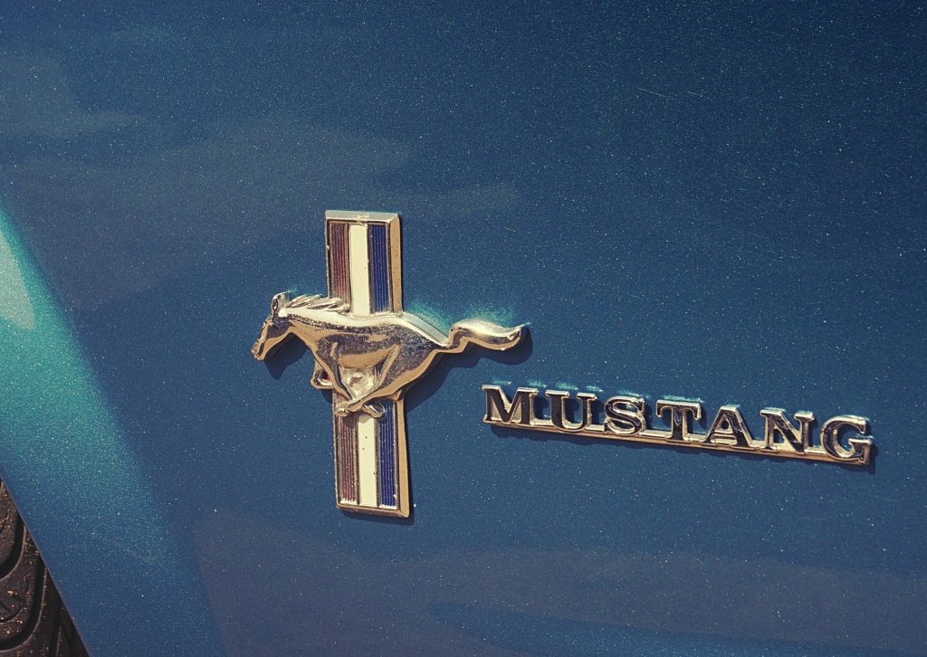 Tipografía Ford Mustang
