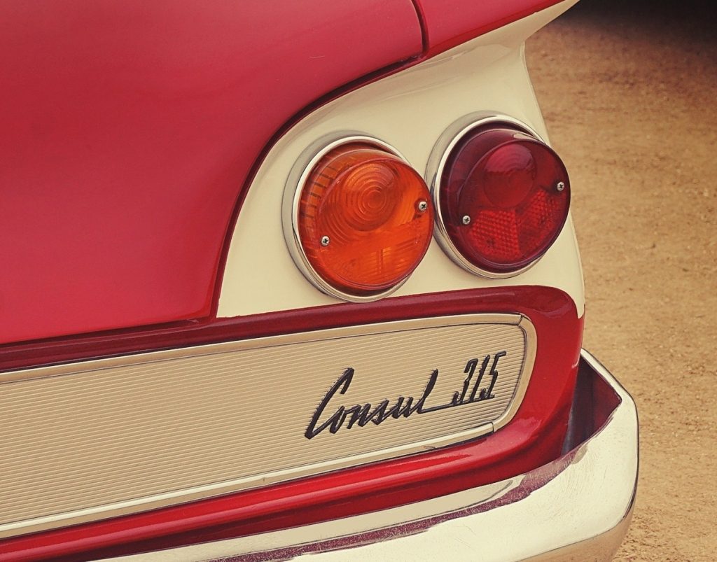 Typography Ford Consul