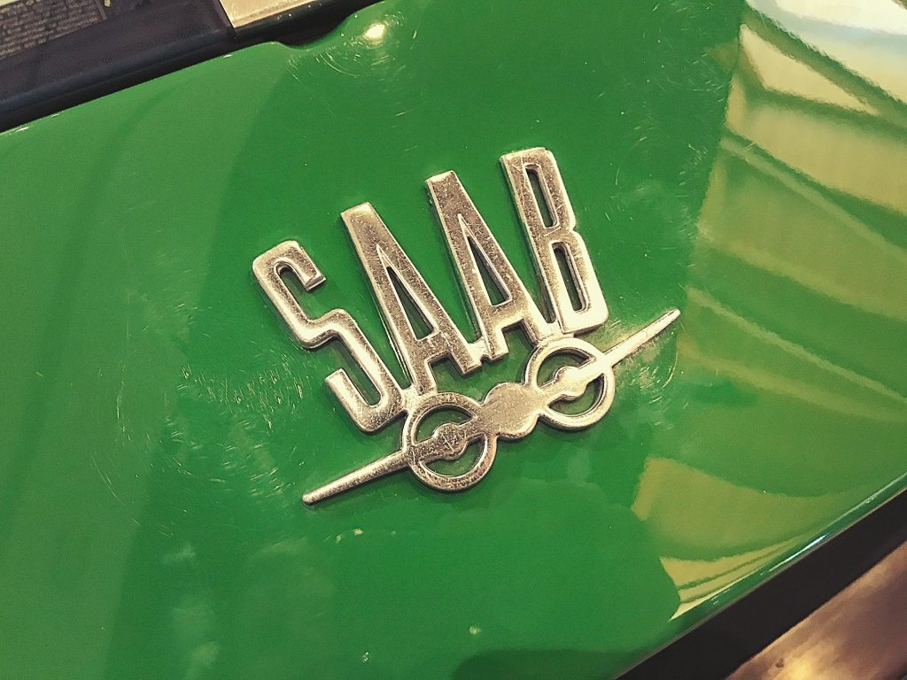 Typography Saab Sonet