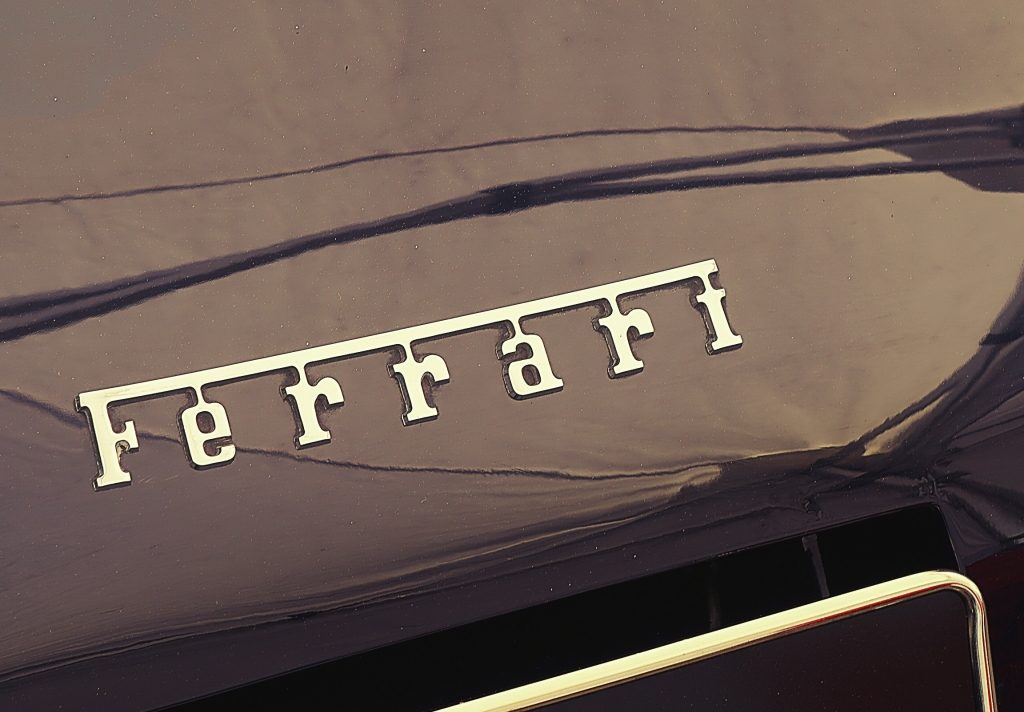 Tipografía Ferrari 250 GT SWB