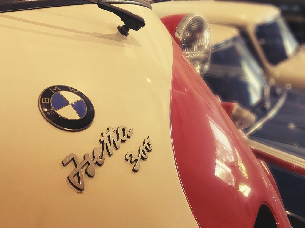 Tipografía BMW Isetta 300
