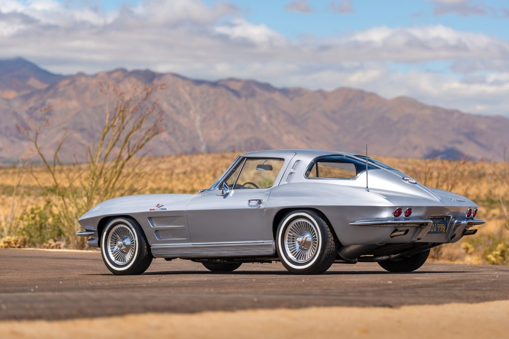 RM Sotheby's 1963 Chevrolet Corvette Sting Ray 'Fuel Injected' Split-Window Coupe $ 131,600