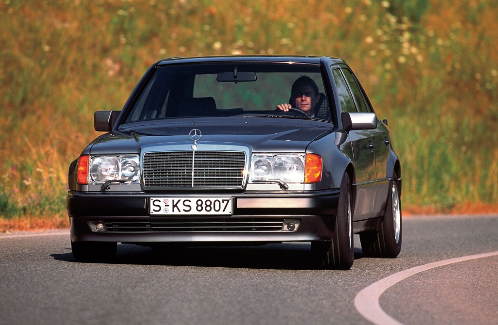 30 años en 2020: Mercedes-Benz 500 E