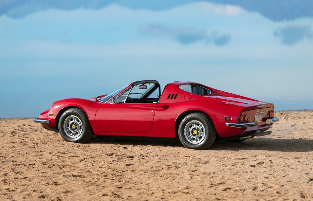 Ferrari Dino 246 GTS by Scaglietti (1974) 302.000 $ | RM Sotheby's