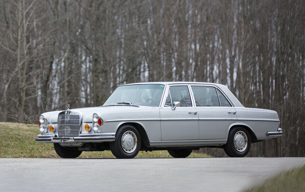 1969 Mercedes-Benz 300 SEL 6.3 56.000$ est 70-90.000$