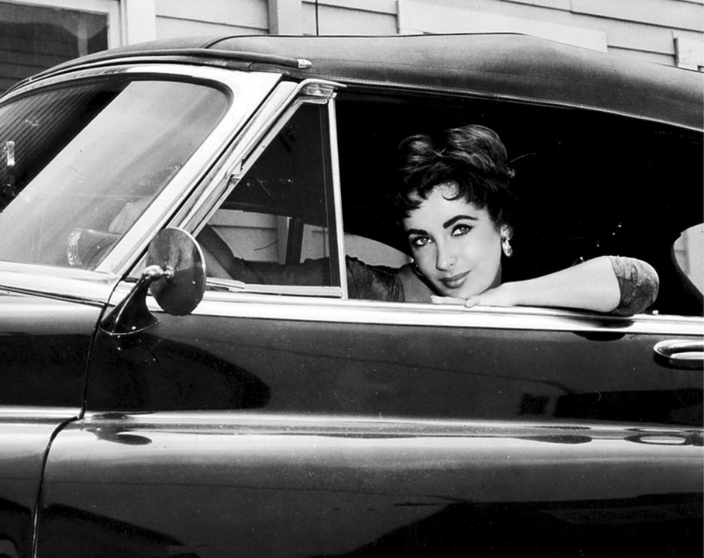 Elizabeth Taylor en 1954 | GAB Archive Redferns