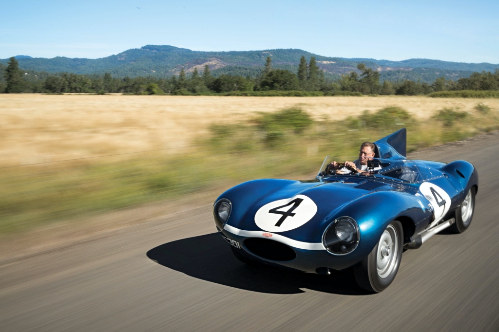 Jaguar D-Type (1955) vendido por RM Sotheby’s en Monterey el 19.8.2016 por 21,8 M$ (23,2 M$)