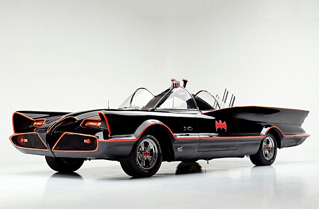 Batmobile (1966) vendido por Barrett-Jackson en Scottsdale el 19.1.2013 por 4,6 M$ (5 M$)
