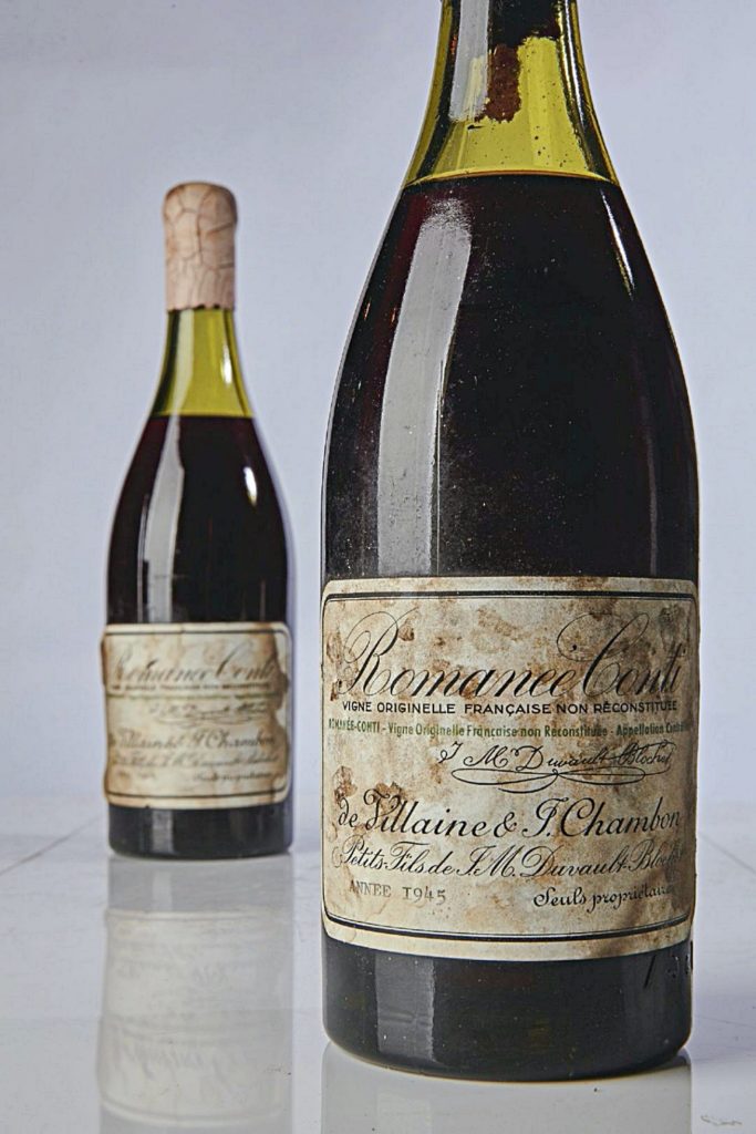 Botella de vino “Romanée Conti” (1945) vendida por Sotheby’s en Nueva York en 2018 por 558.000 $ (573.572 $)