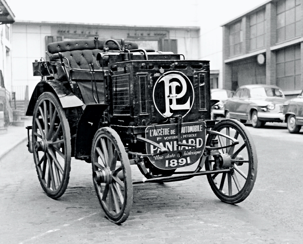Panhard et Levassor P2D con motor Daimler de 1891