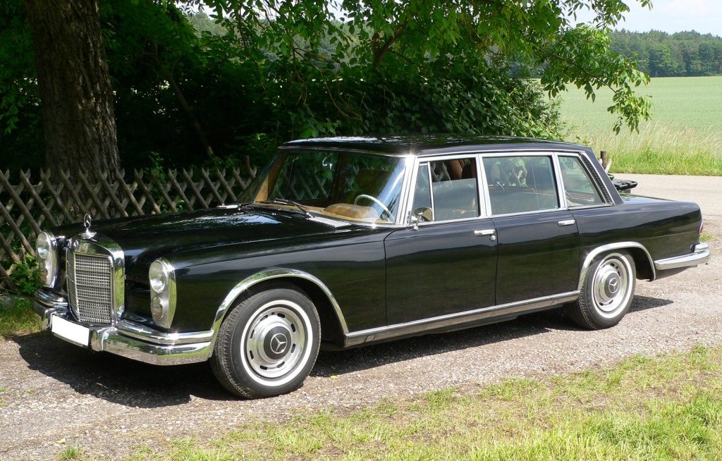 Mercedes-Benz 600