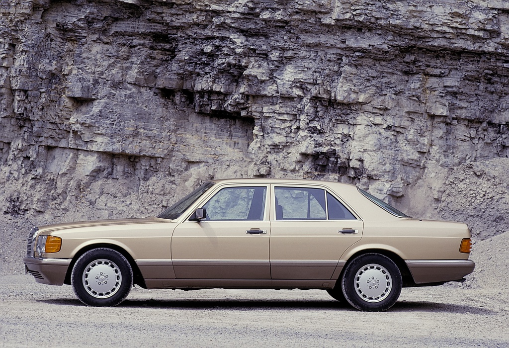 Mercedes-Benz W126 (1979-92) | Daimler