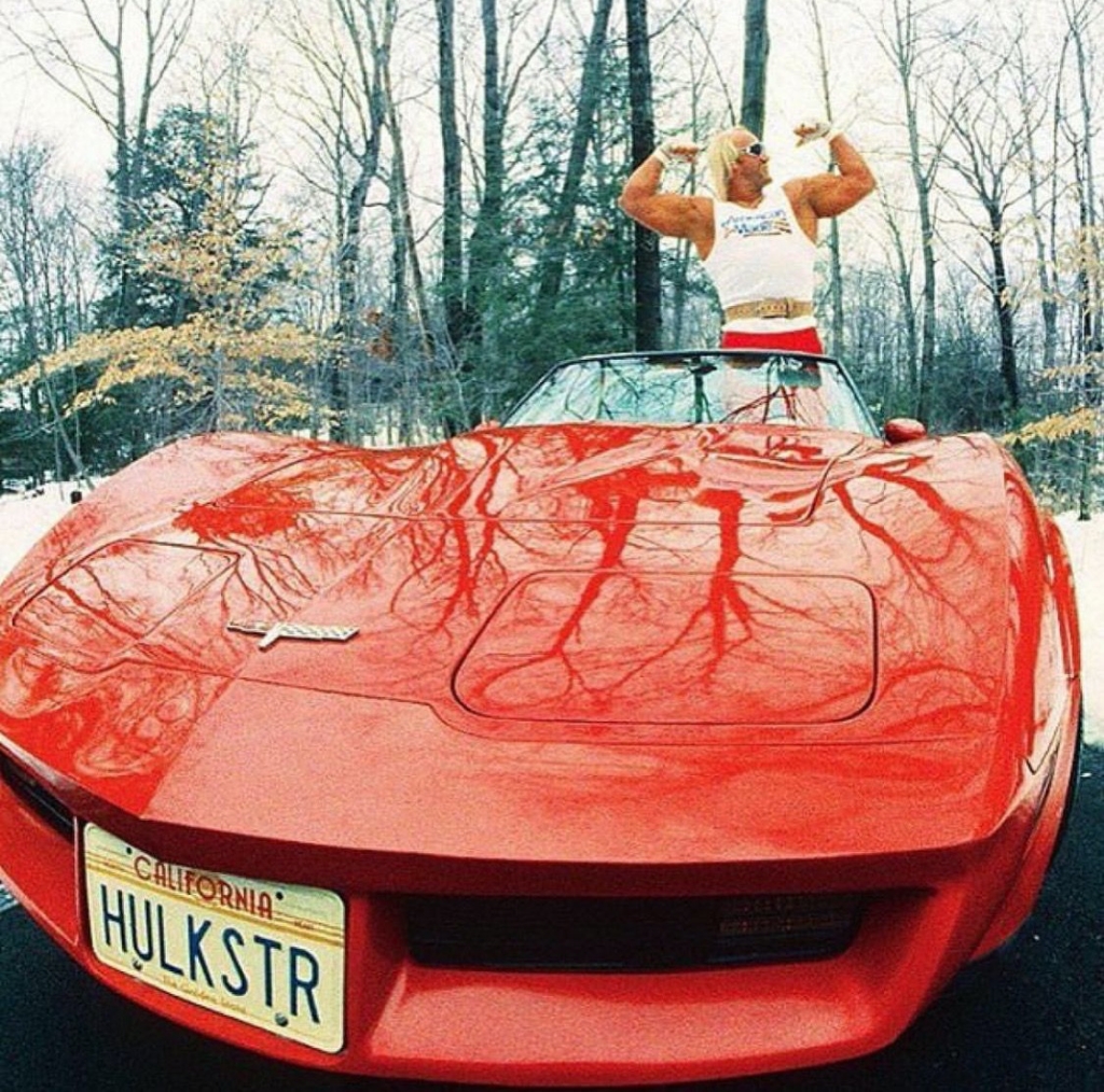 Stars & Cars 3 Hulk Hogan y su Corvette de 1980