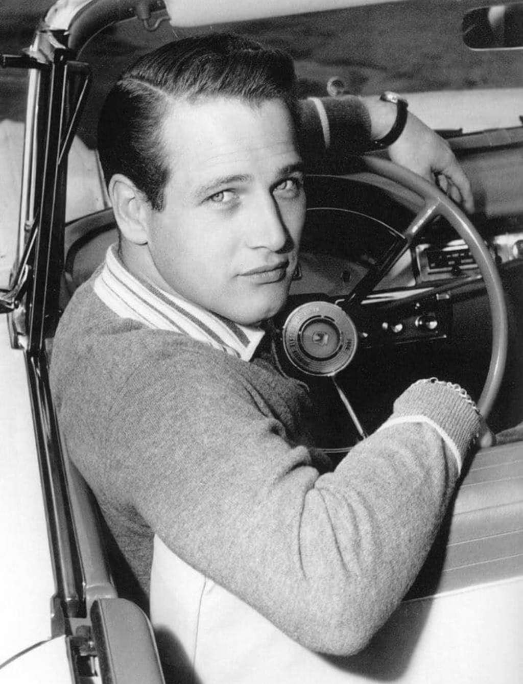 Stars & Cars 3 Paul Newman con su Ford Sunliner Convertible de 1957