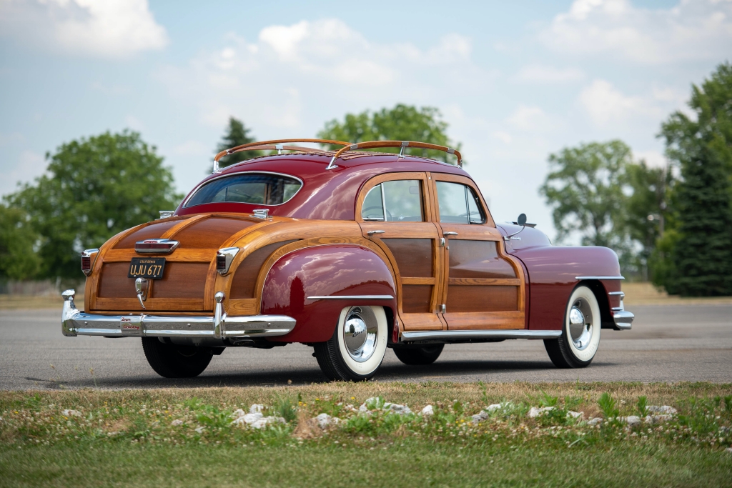 20200905 RM Sotheby’s Auburn 1948-Chrysler-Town-and-Country-Sedan-_1 64.900 $