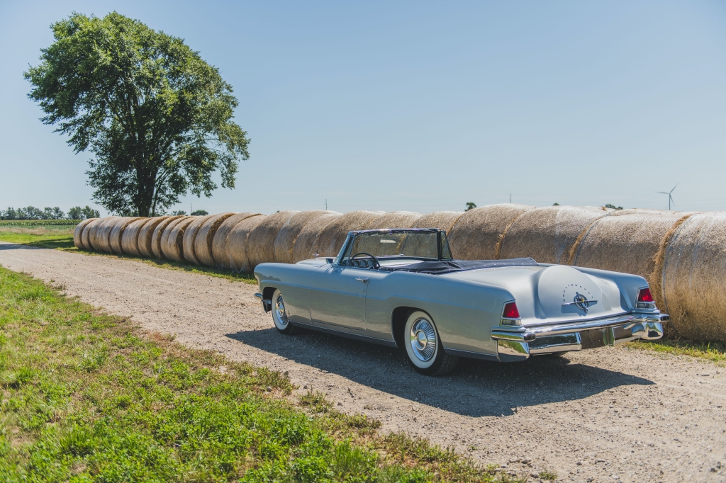 20200905 RM Sotheby’s Auburn 1956-Continental-Mark-II-Convertible-Conversion-_1 63.800 $