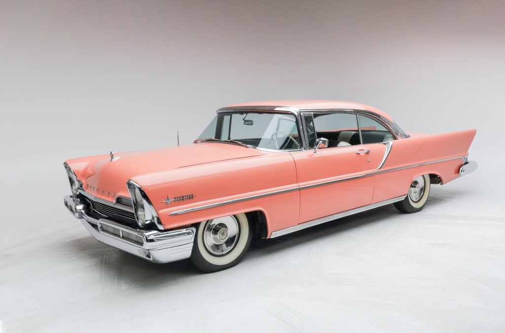 Subastas Arizona 2021: 1957 Lincoln Premiere Coupe 20.160 $ (40-50.000 $) | RM Sotheby's
