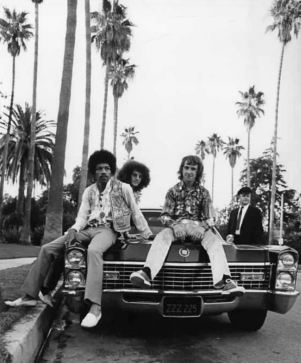 The Jimi Hendrix Experience frente al Beverly Hills Hotel en septiembre de 1968