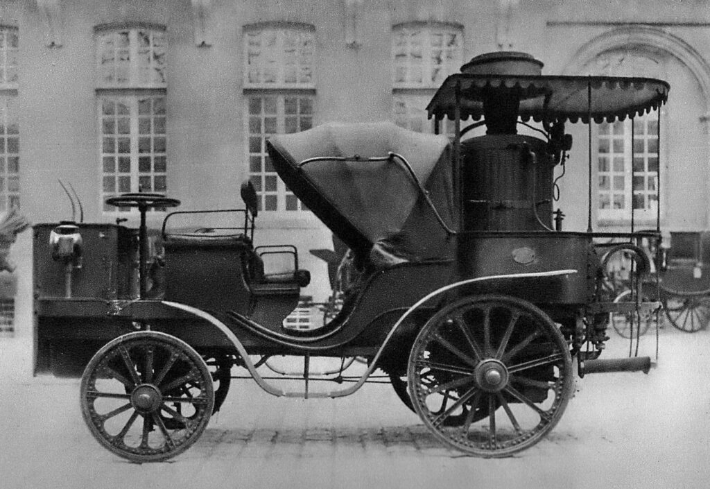 Coches a vapor: "La Mancelle" de Amédée Bollée