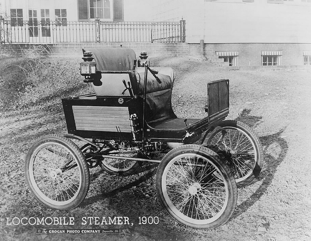Coches a vapor: Un Locomobile a vapor de 1900