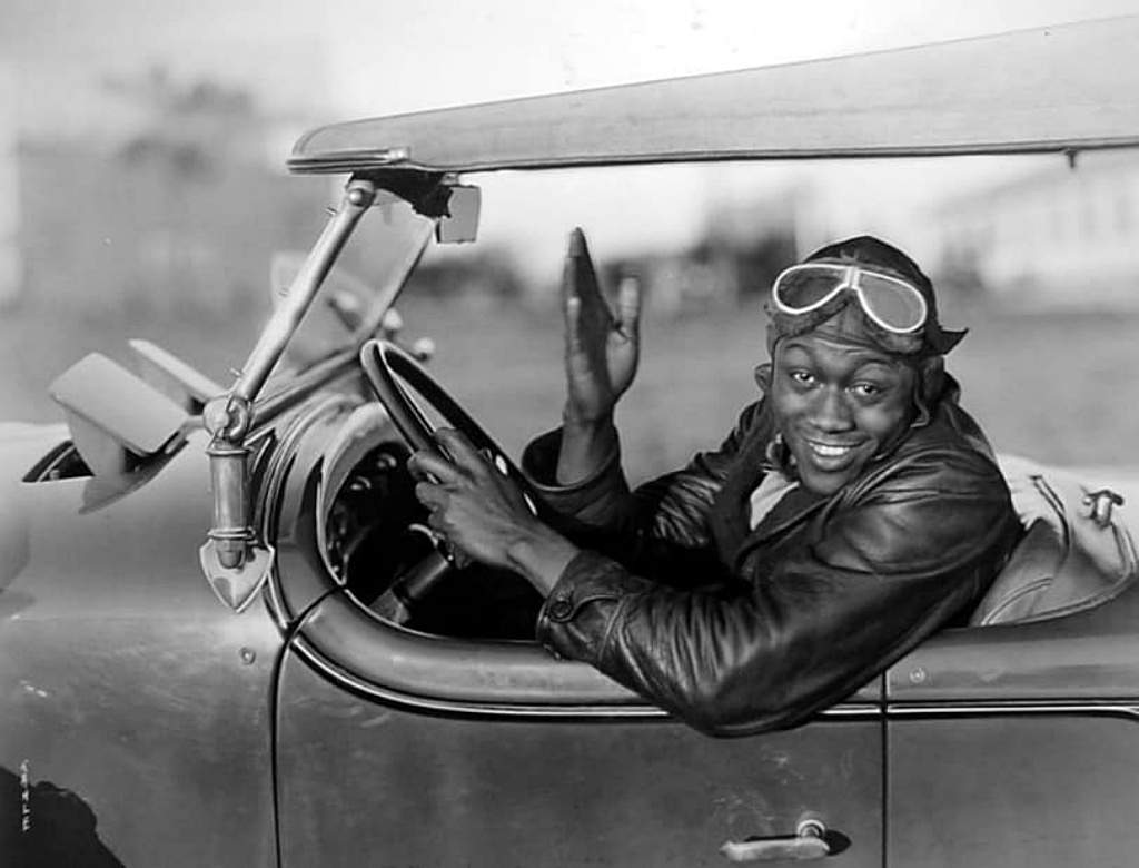 Stars & Cars: El actor y comediante americano Stepin Fetchit en la cima de su carrera en los años 30